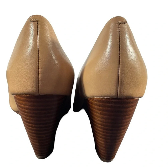 Cole Haan The-Go-To-Wedge 60mm Pump Heel Size 9B - Picture 8 of 8